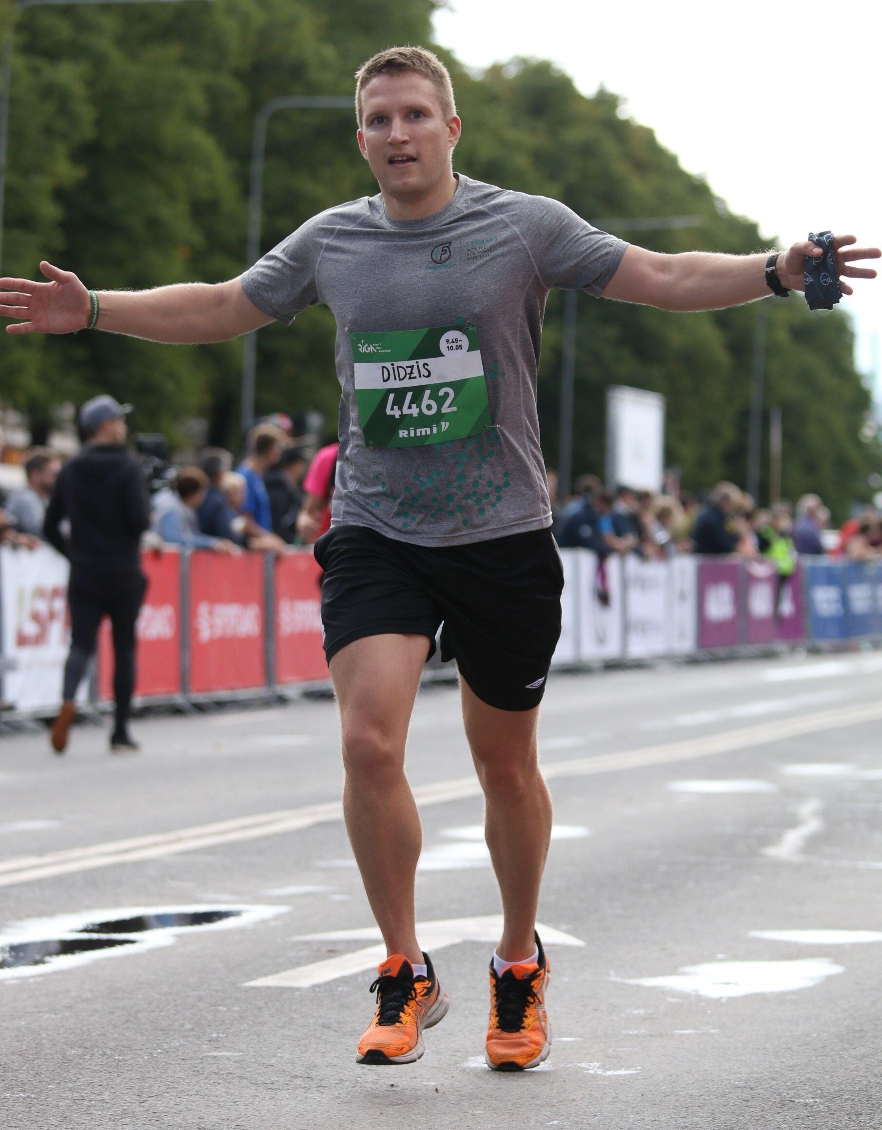 Didzis corriendo un maratón en Riga